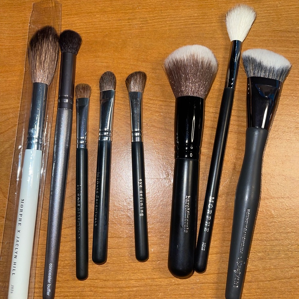 Bundle of 8 makeup brushes | morphe, bare minerals, Ulta beauty etc.SOLD